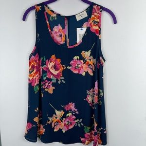 NWT EVERLY flowy floral top Sz med